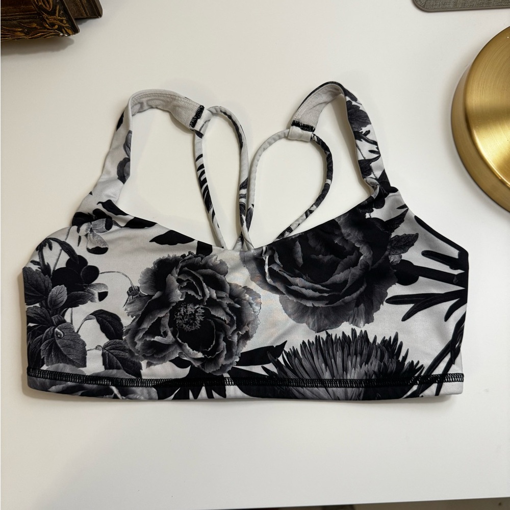 lululemon bra size 6